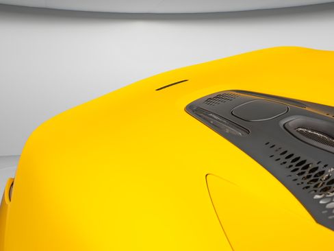 Used 2024 McLaren Artura RWD image 41