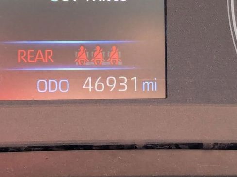 Used 2024 Toyota Corolla LE image 20