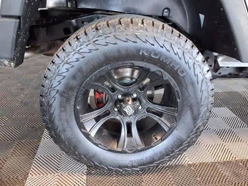 Used 2014 Jeep Wrangler Unlimited Sport w/ Quick Order Package 24S AWD/4WD image 8