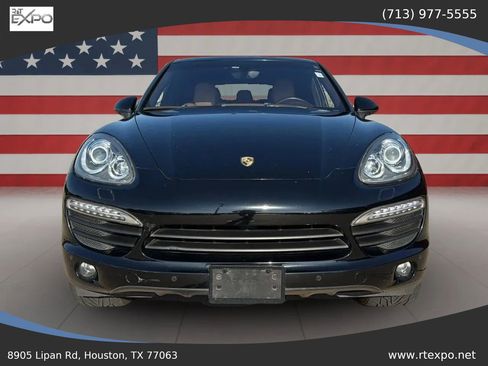Used 2011 Porsche Cayenne S image 3