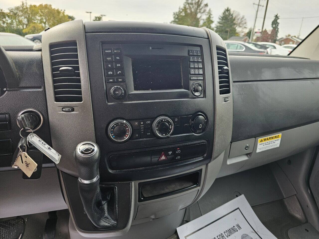 Used 2014 Mercedes-Benz Sprinter 2500 image 17