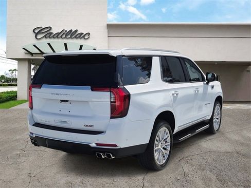 Used 2026 GMC Yukon Denali w/ Advanced Technology Package image 5