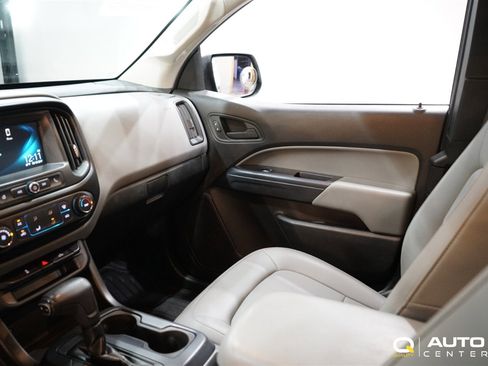 Used 2018 Chevrolet Colorado W/T image 17