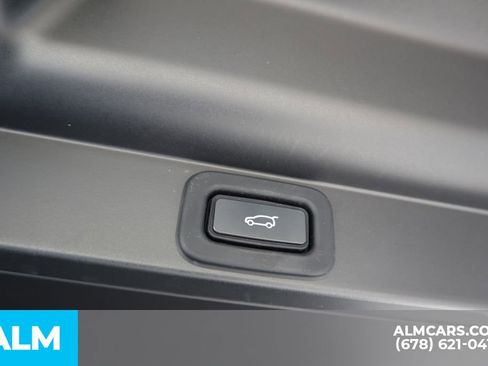 Used 2023 Land Rover Range Rover Autobiography image 23