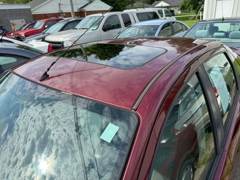 Used 2006 Ford Focus SES image 3