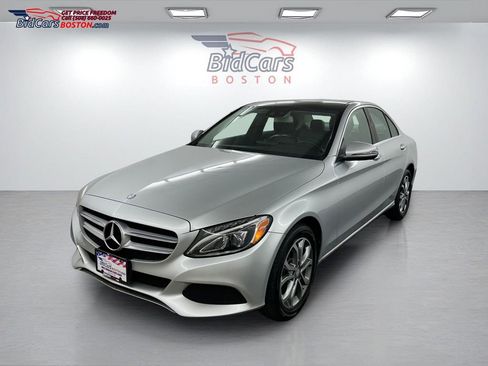 Used 2016 Mercedes-Benz C 300 4MATIC Sedan image 1