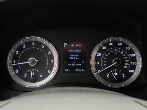 Used 2022 Hyundai Venue SEL FWD image 33