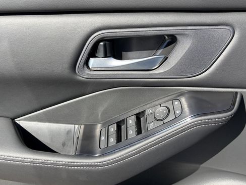 New 2026 Nissan Rogue SV w/ Cold Weather Package FWD image 23