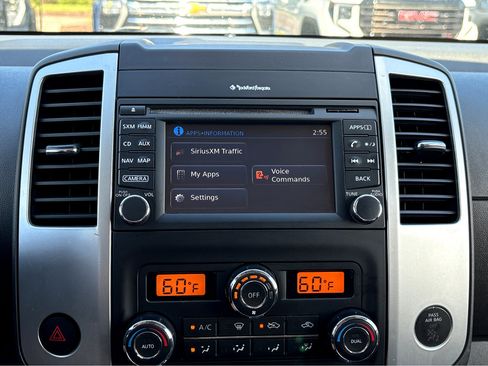 Used 2018 Nissan Frontier PRO-4X image 6