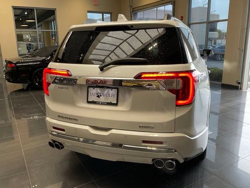Used 2023 GMC Acadia Denali w/ Denali Technology Package AWD/4WD image 6