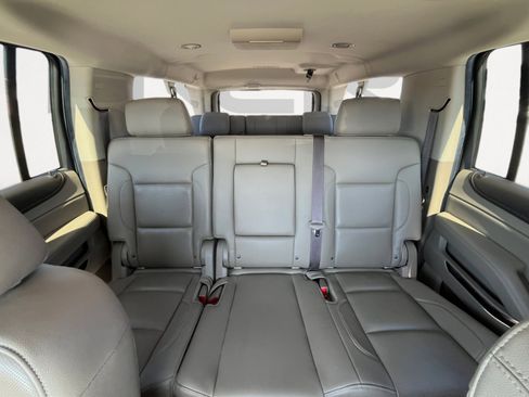 Used 2019 GMC Yukon XL SLT w/ Open Road Package image 20