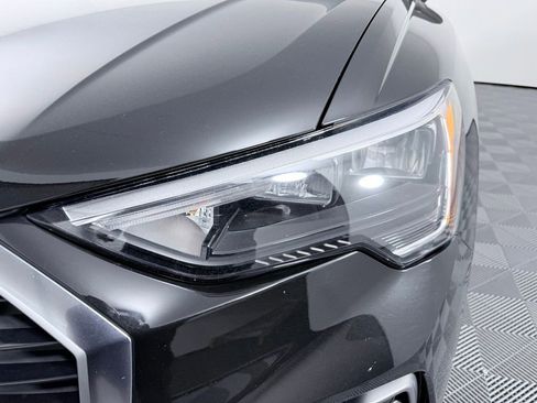 Used 2020 Audi Q3 2.0T Premium w/ Convenience Package image 27