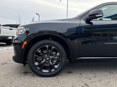 Used 2025 Dodge Durango GT image 8