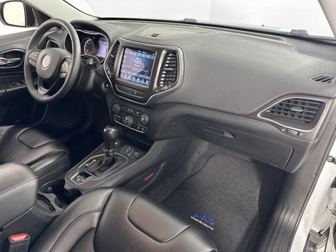 Used 2022 Jeep Cherokee Trailhawk AWD/4WD image 27