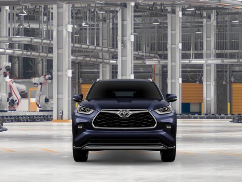 New 2026 Toyota Highlander Platinum image 17