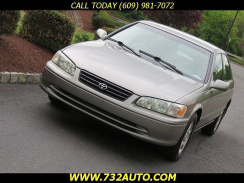 Used 2001 Toyota Camry LE FWD image 14