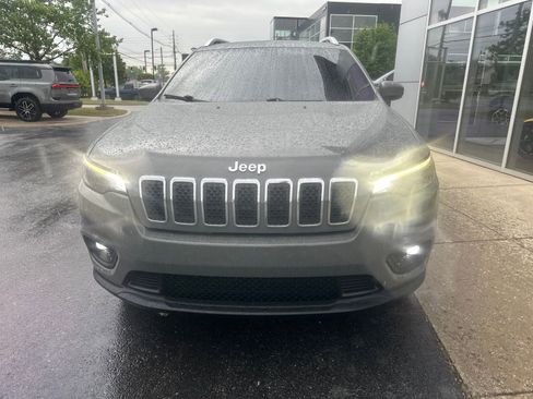 Used 2020 Jeep Cherokee Latitude Plus w/ Cold Weather Group AWD/4WD image 7