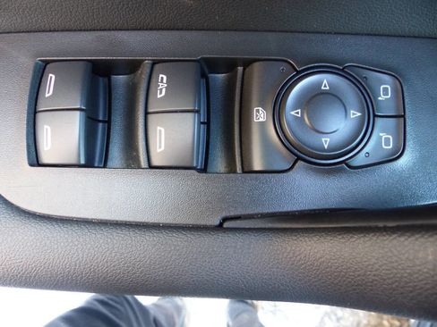 Used 2025 Chevrolet Blazer LT image 19