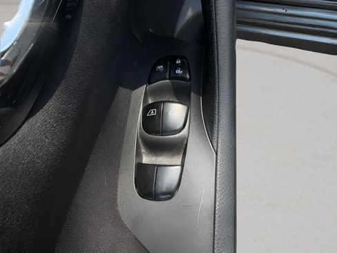 Used 2014 Nissan Altima 2.5 SV w/ Convenience Package FWD image 13