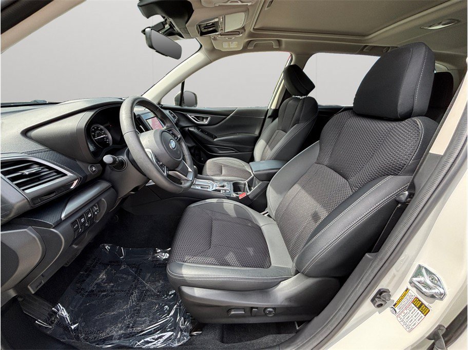 Used 2024 Subaru Forester Premium AWD/4WD image 2