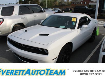 Used 2019 Dodge Challenger SXT