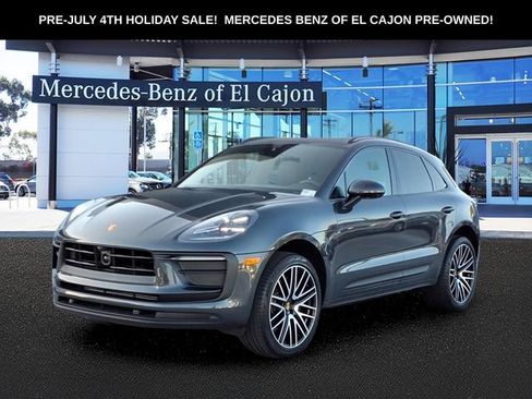 Used 2026 Porsche Macan AWD/4WD image 1