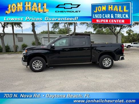 Used 2024 Chevrolet Silverado 1500 LT AWD/4WD image 4