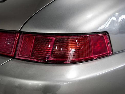 Used 1990 Porsche 911 Carrera RWD image 35