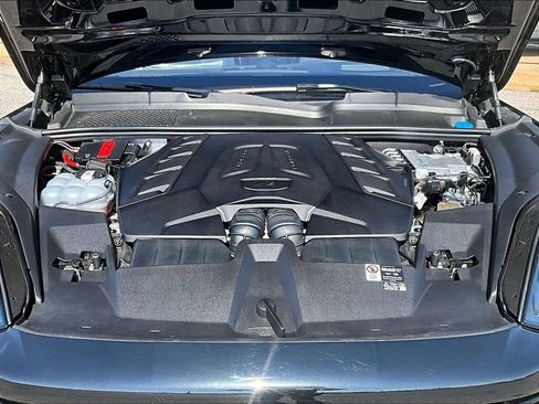 New 2026 Porsche Cayenne GTS image 21