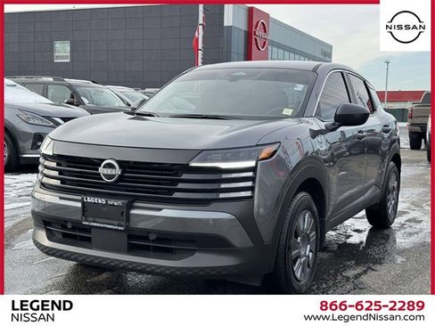 Used 2025 Nissan Kicks S image 4