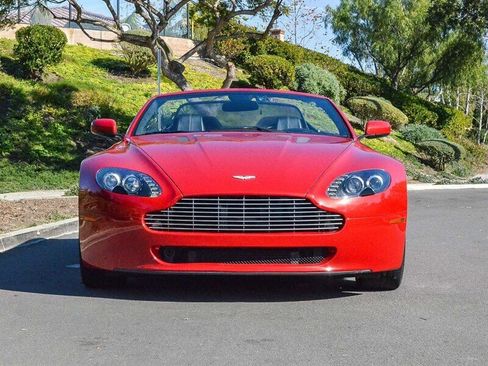 Used 2008 Aston Martin V8 Vantage Roadster RWD image 2