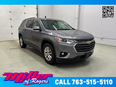 Used 2020 Chevrolet Traverse LT AWD/4WD image 1