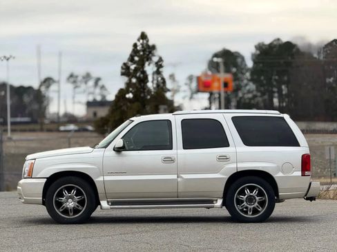 Used 2004 Cadillac Escalade 2WD image 6