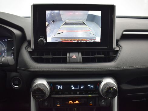 Used 2024 Toyota RAV4 XLE image 16