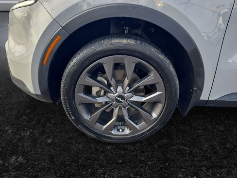 Used 2023 Kia Sorento SX Prestige image 9