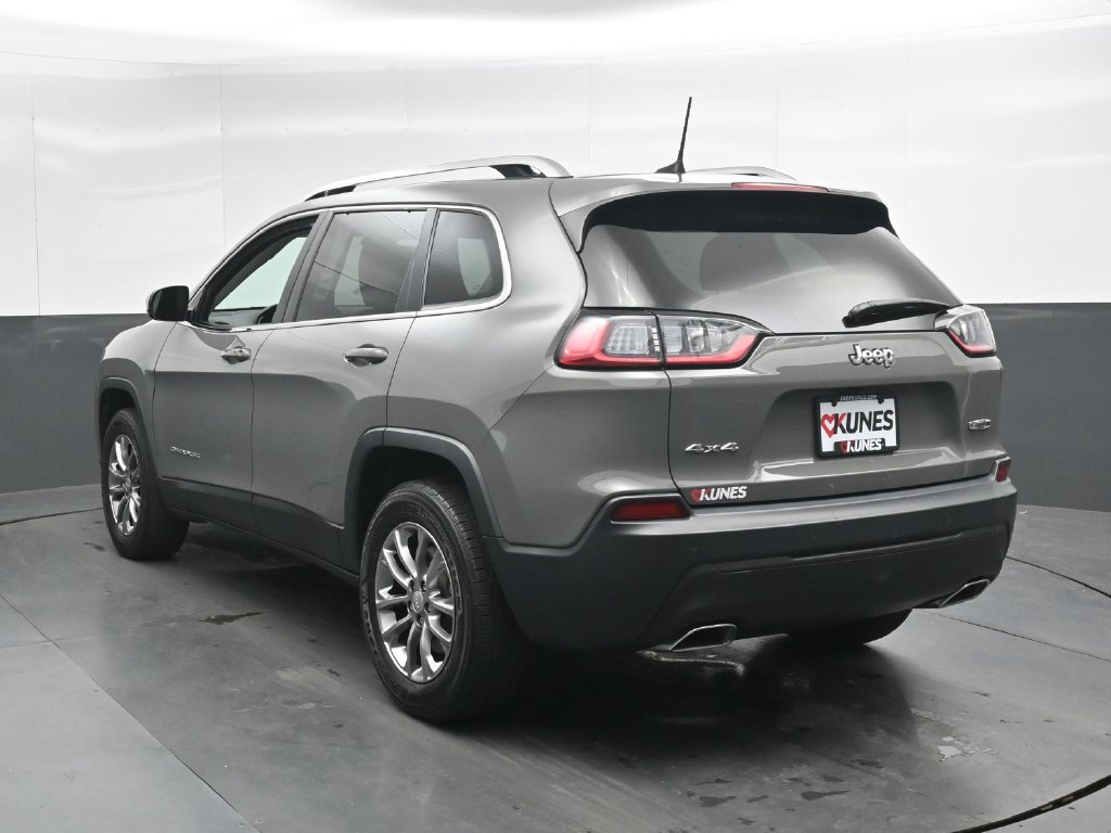 Used 2021 Jeep Cherokee Latitude Lux w/ Sun & Sound Group AWD/4WD image 11