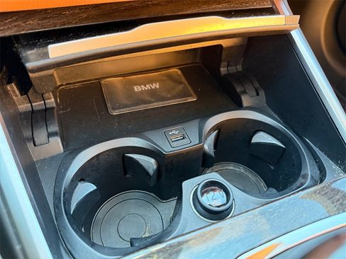 Used 2020 BMW 330i xDrive Sedan w/ Premium Package image 26