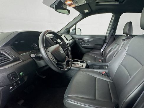 Used 2023 Honda Passport EX-L image 9