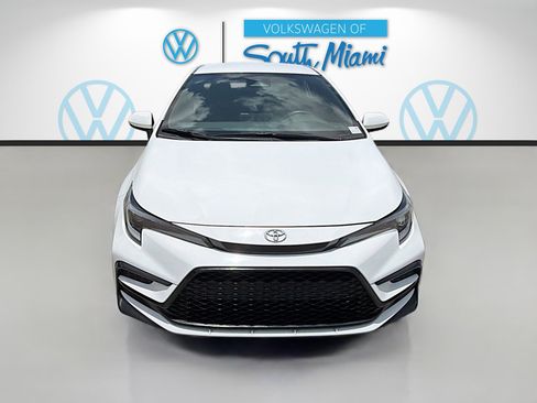 Used 2023 Toyota Corolla SE FWD image 2