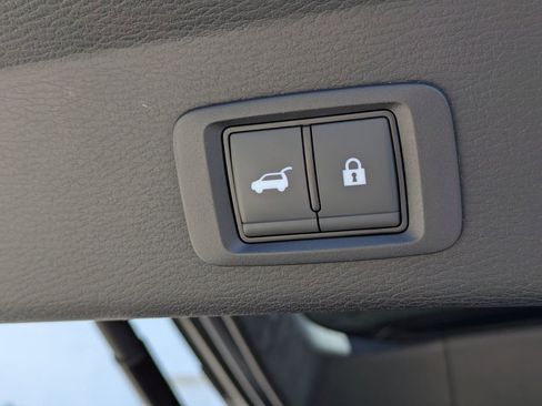 Used 2025 Mitsubishi Outlander SEL AWD/4WD image 14