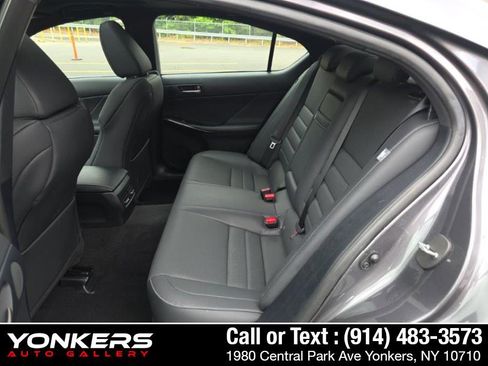 Used 2023 Lexus IS 350 F Sport RWD image 17