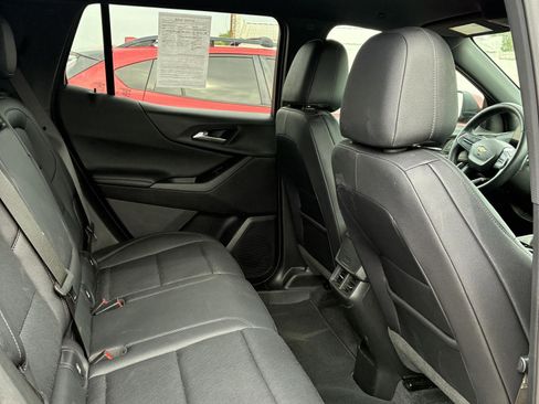 Used 2025 Chevrolet Equinox LT w/ Convenience Package II image 9