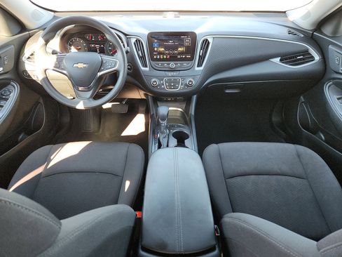 Used 2024 Chevrolet Malibu LT image 11