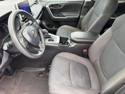 Certified 2024 Toyota RAV4 LE FWD image 5