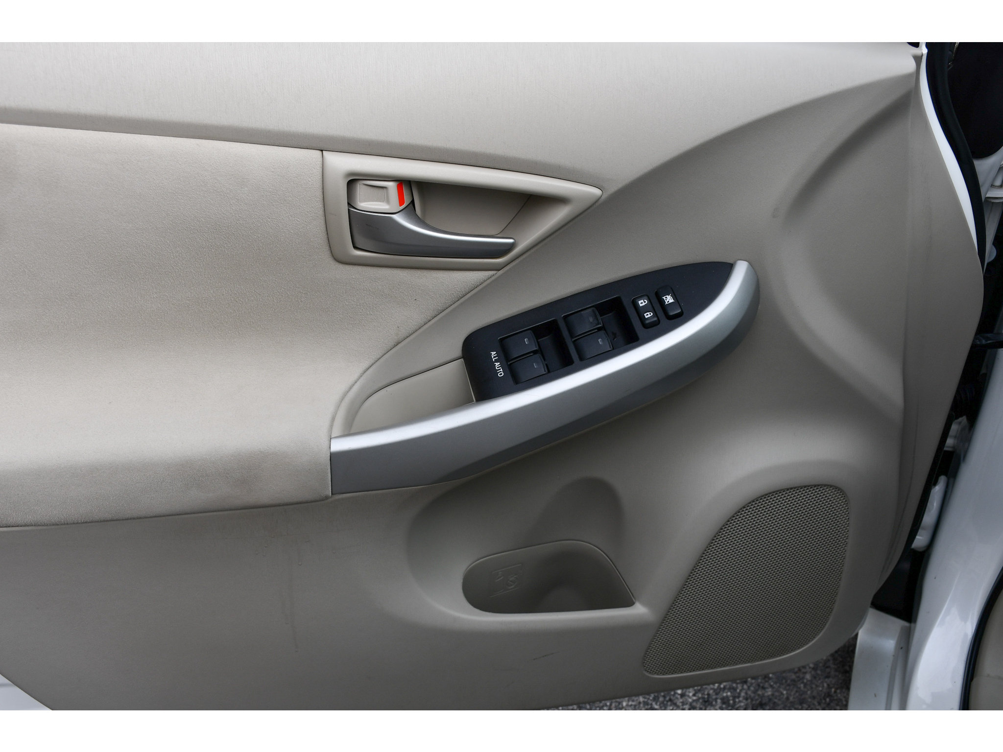 Used 2013 Toyota Prius Two FWD image 22