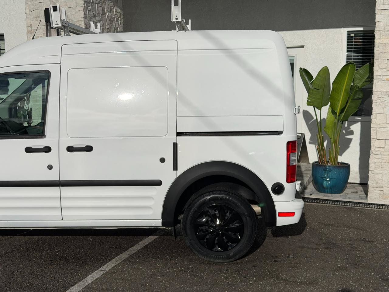 Used 2013 Ford Transit Connect XLT FWD image 10