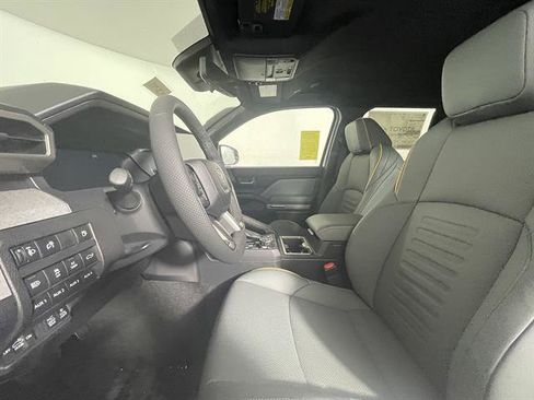 New 2026 Toyota Tacoma 4x4 Double Cab Hybrid image 9