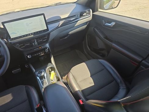 Certified 2023 Ford Escape ST-Line w/ Tech Pack #1 AWD/4WD image 32
