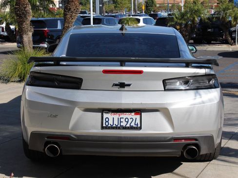 Used 2018 Chevrolet Camaro LT w/ Redline Edition image 8