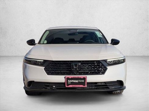 Used 2025 Honda Accord SE image 6